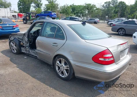 2005 Mercedes-Benz E 500 4Matic из США, поврежденный, VIN WDBUF83J25X186785